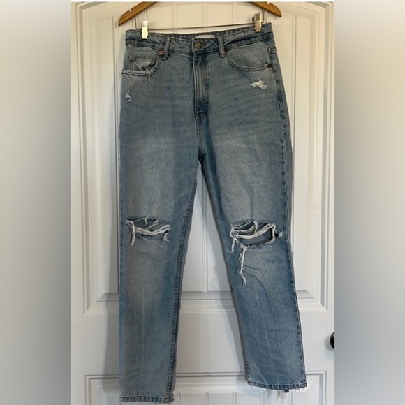 Zara high rise blown out knees Jeans Size 10 - Picture 1 of 4
